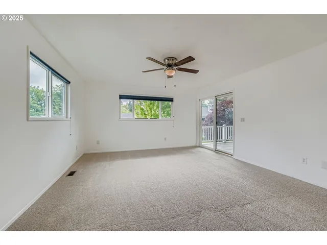 $274,900 | 14862 Northeast Rose Parkway, Portland, OR 97230