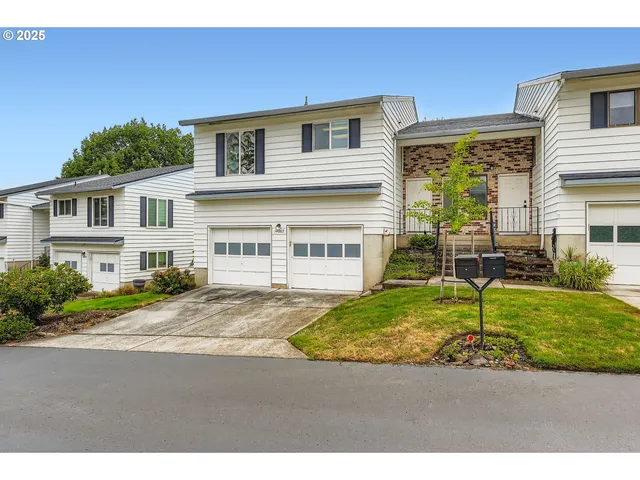 $274,900 | 14862 Northeast Rose Parkway, Portland, OR 97230