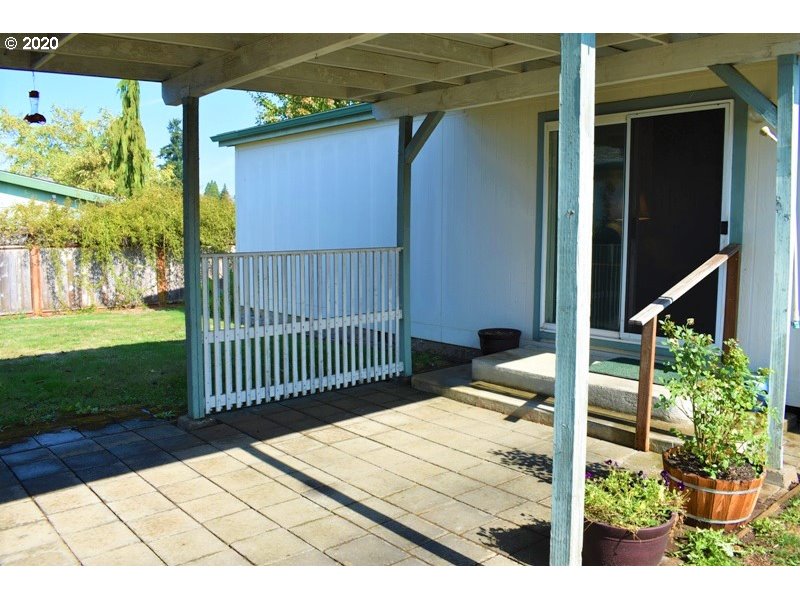 2085 Patrick Loop Cottage Grove, OR 97424 - Photo 18 of 26 Gallery Image 18