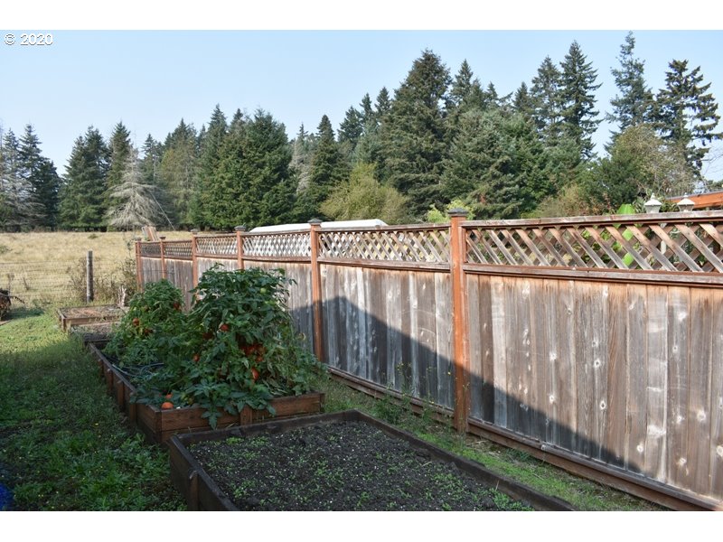 2085 Patrick Loop Cottage Grove, OR 97424 - Photo 20 of 26 Gallery Image 20