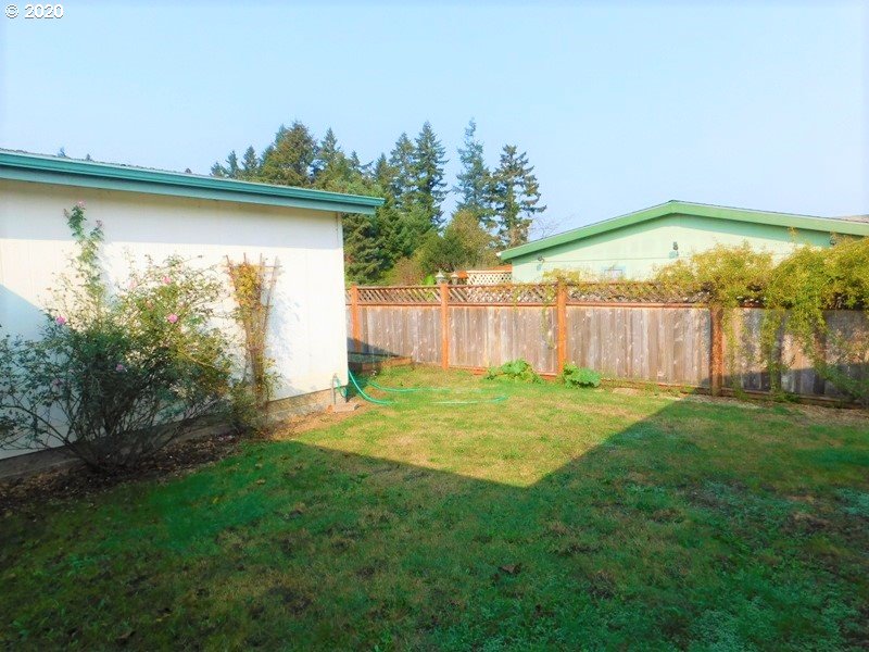 2085 Patrick Loop Cottage Grove, OR 97424 - Photo 21 of 26 Gallery Image 21