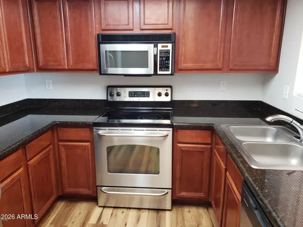 $1,250 | 5757 West Eugie Avenue, Unit 2122, Glendale, AZ 85304