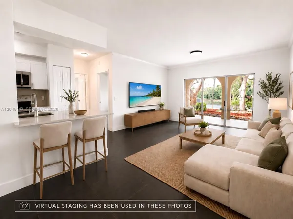$285,000 | 2452 Centergate Drive, Unit 102, Miramar, FL 33025