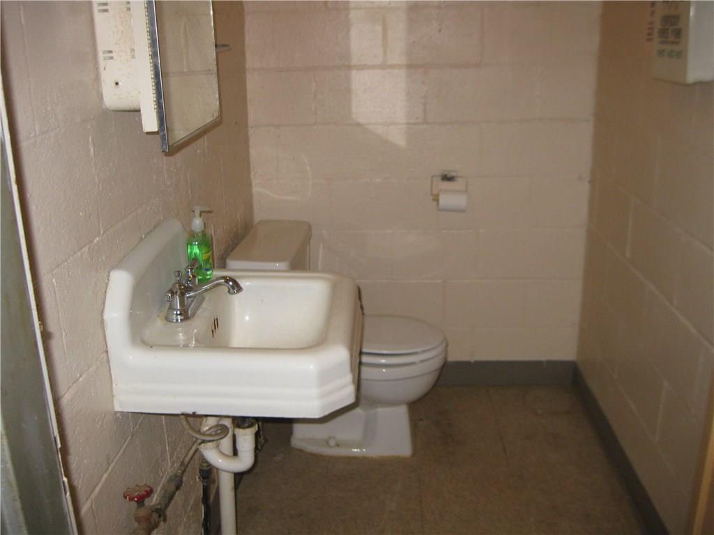 190 North Road Butler, PA 16001 - Photo 13 of 16 Gallery Image 13