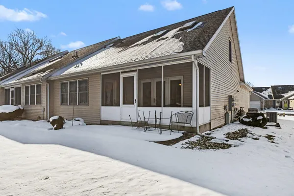 $280,000 | 1355 Honeysuckle Lane, Niles, MI 49120