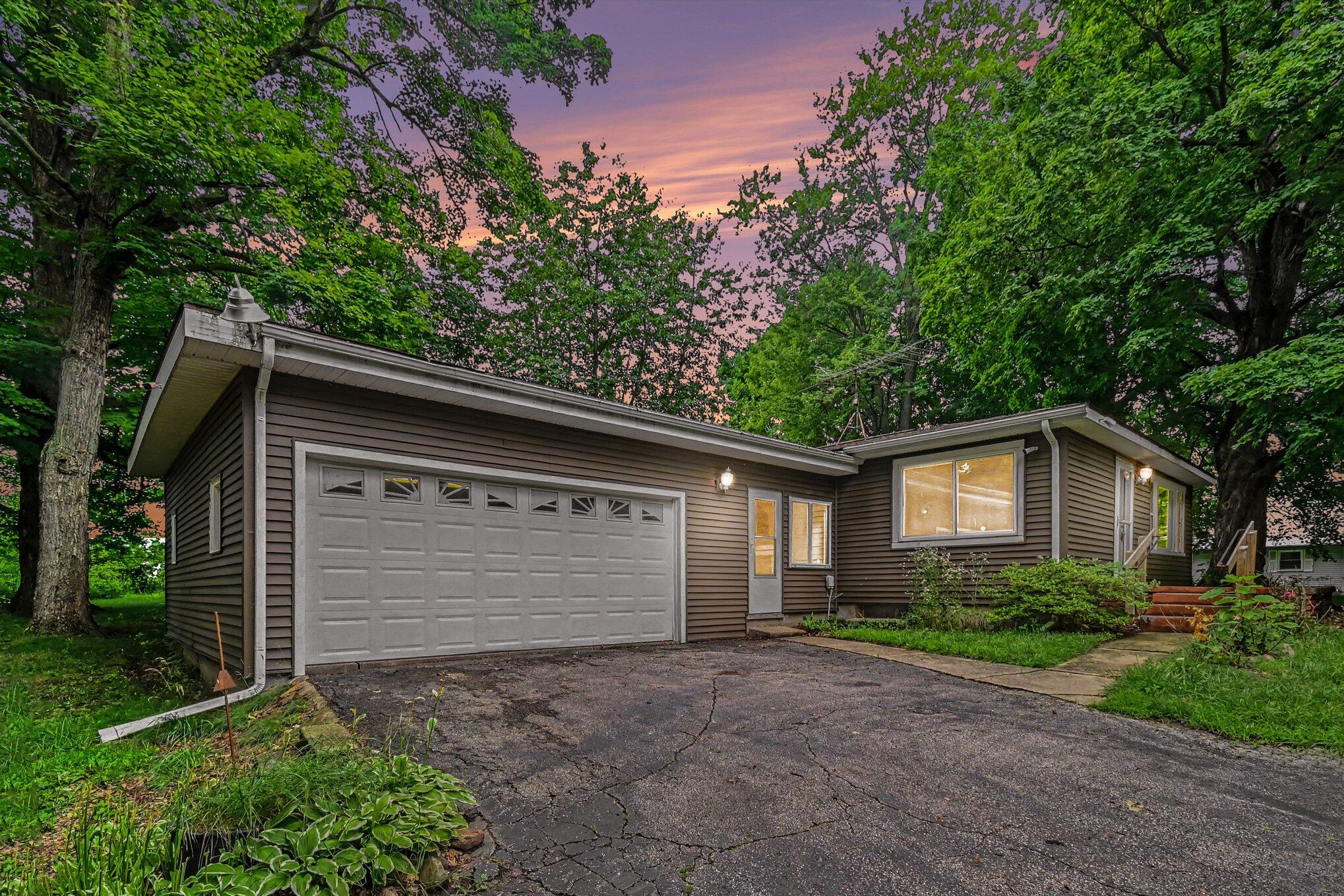 11908 North Meridian Road Pleasant Lake, MI 49272 - Photo 29 of 29 001_file_6214