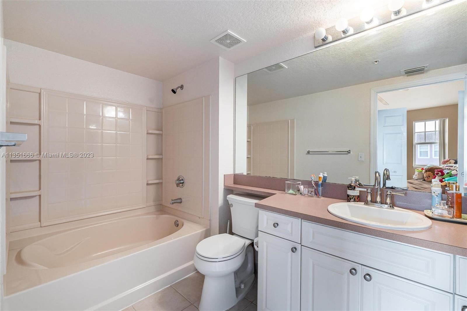 6418 West Sample Road Coral Springs, FL 33067 - Photo 13 of 27 Gallery Image 13