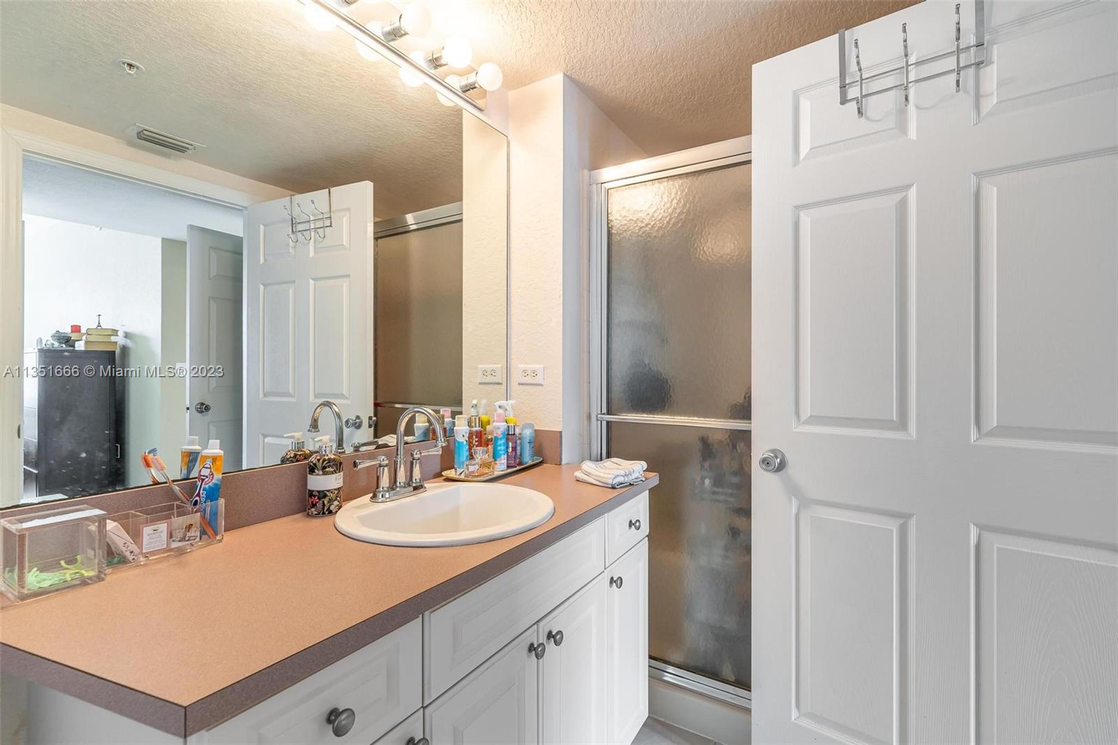 6418 West Sample Road Coral Springs, FL 33067 - Photo 15 of 27 Gallery Image 15