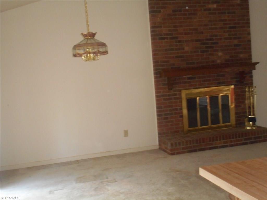 1814 Rivertrace Point High Point, NC 27265 - Photo 7 of 22 Gallery Image 7