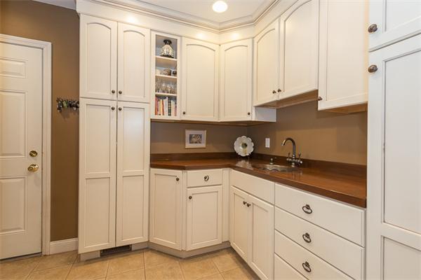 6 Hickory Lane Boxford, MA 01921 - Photo 8 of 27 Gallery Image 8