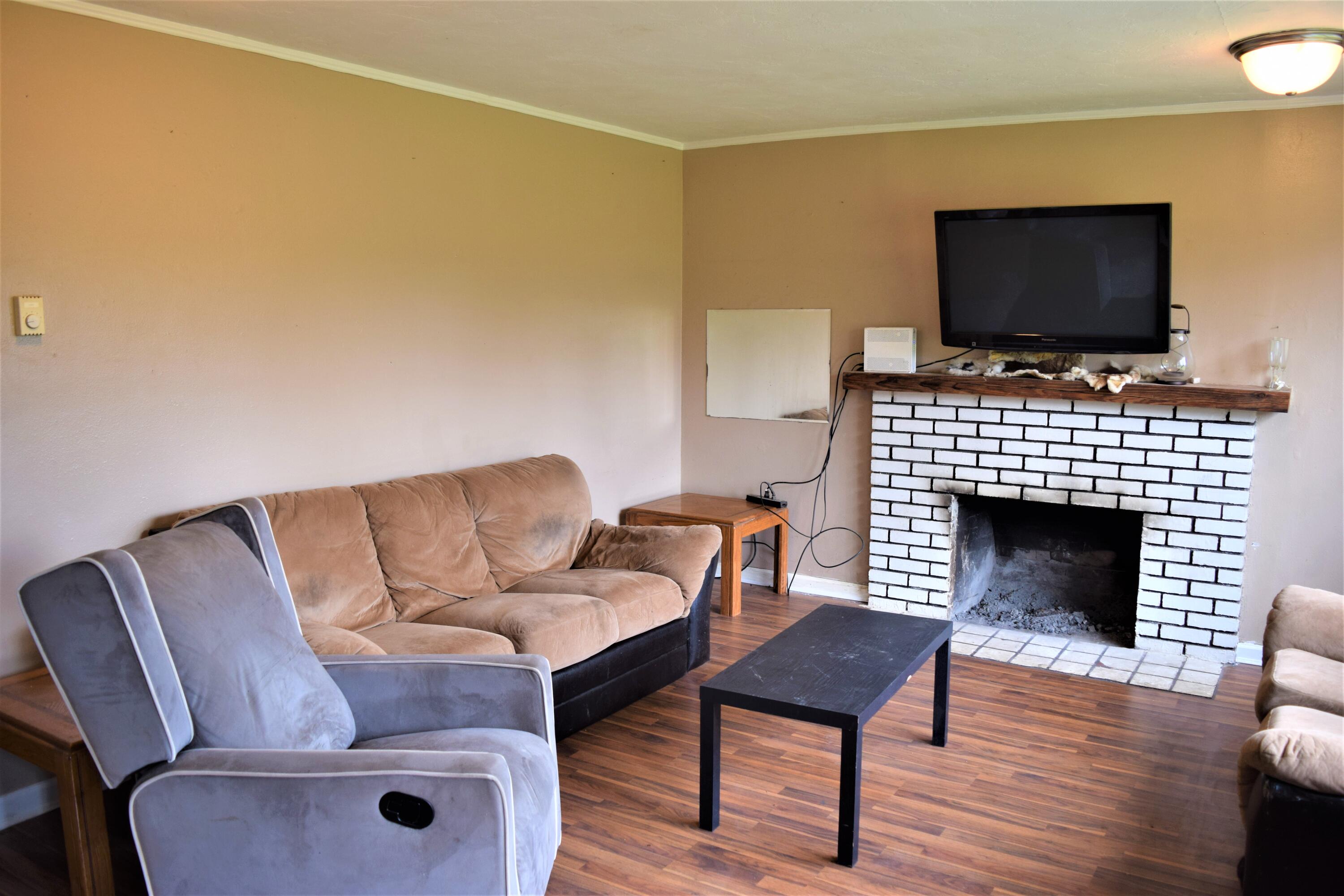 1955 Carter Lane Springfield, OR 97477 - Photo 7 of 17 DSC_0089