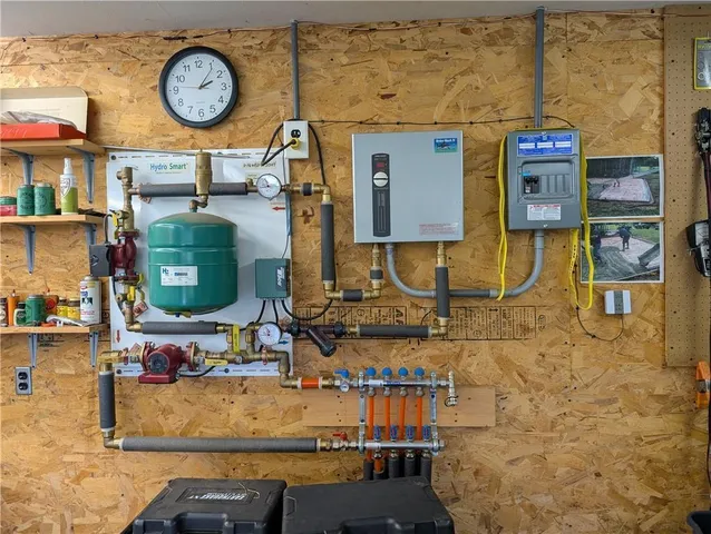 $199,000 | 30129 136th Street, New Auburn, WI 54757