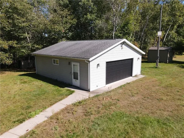 $199,000 | 30129 136th Street, New Auburn, WI 54757