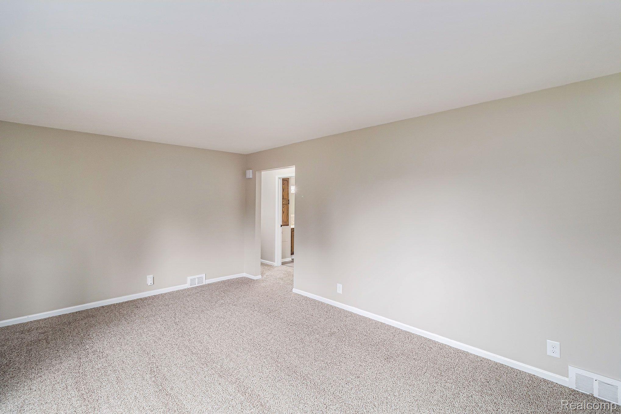 307 Ewell Street Romeo, MI 48065 - Photo 11 of 26 Gallery Image 11