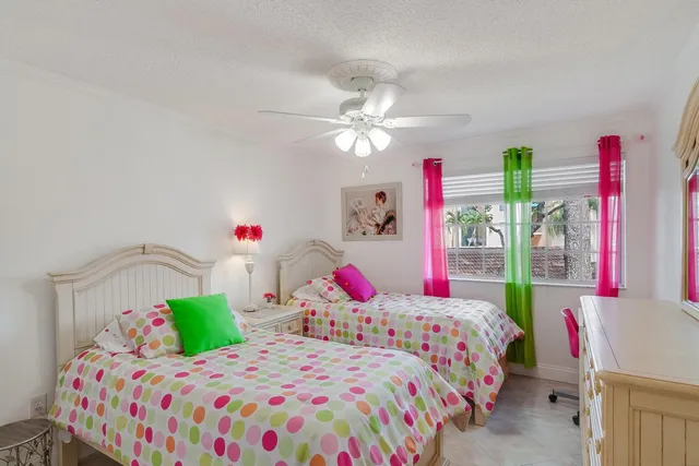 $2,500 | 1715 Village Boulevard, Unit 201, West Palm Beach, FL 33409