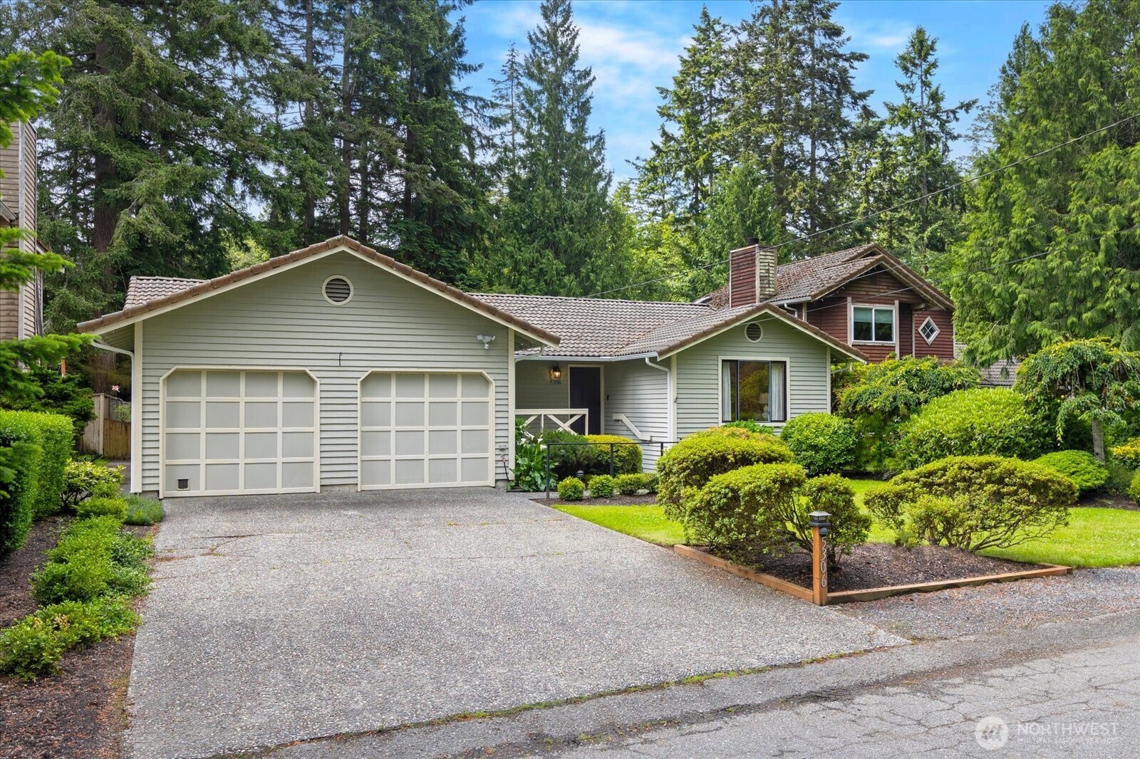 5306 162nd Place Southwest Edmonds, WA 98026 - Photo 2 of 40