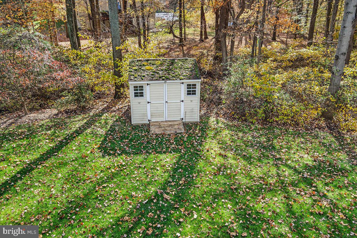 19332 Cissel Manor Drive Poolesville, MD 20837 - Photo 17 of 81