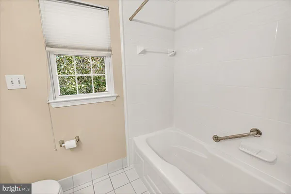 $890,000 | 19332 Cissel Manor Drive, Poolesville, MD 20837