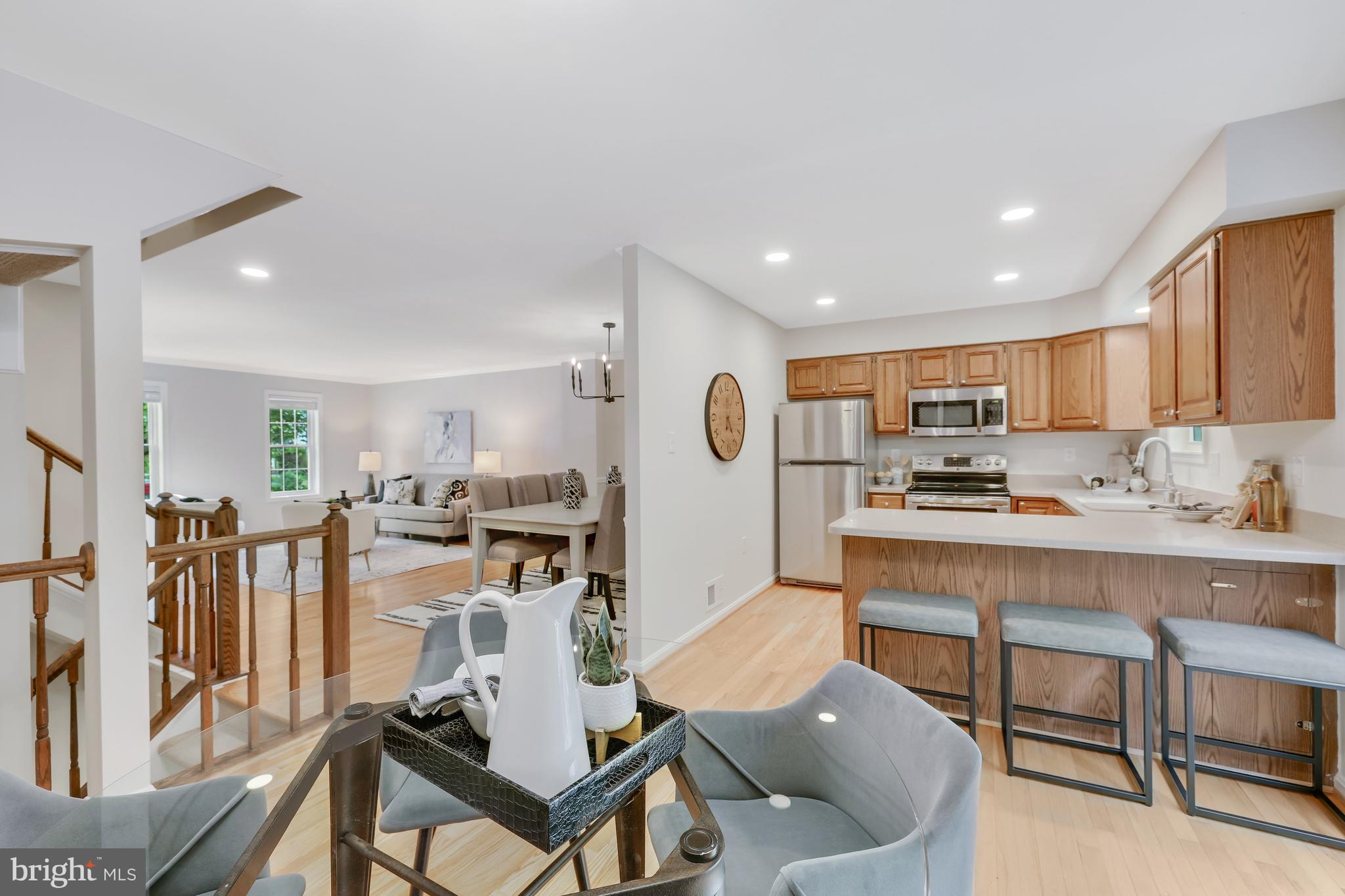 11964 Sentinel Point Court Reston, VA 20191 - Photo 20 of 68 Great space for entertaining and relaxing.