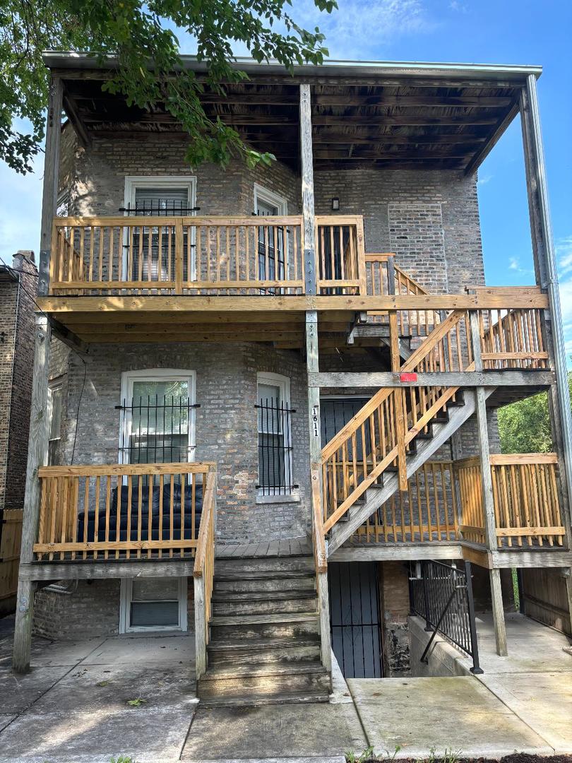 1611 South Trumbull Avenue, Unit G Chicago, IL 60623 - Photo 2 of 9