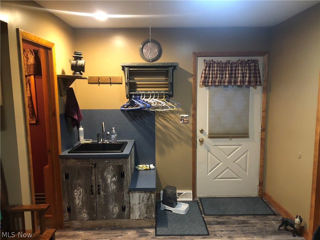 17031 Quarry Road Wellington, OH 44090 - Photo 13 of 31 utility/laundry room