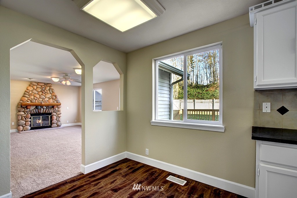 23333 12th Place West Bothell, WA 98021 - Photo 6 of 18