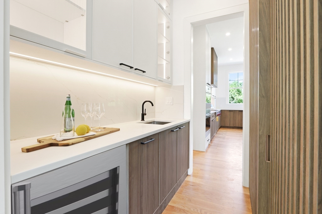 35 Mignon Road Newton, MA 02465 - Photo 14 of 42