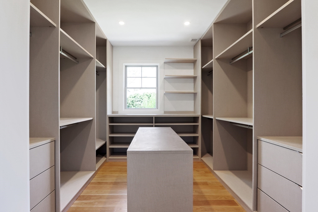 35 Mignon Road Newton, MA 02465 - Photo 22 of 42