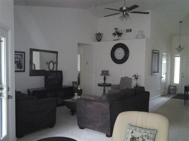 323 East Huntsman Avenue Reedley, CA 93654 - Photo 10 of 46 Gallery Image 10