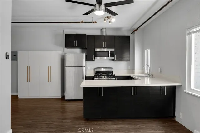 $2,200 | 601 Linden Avenue, Unit 303, Long Beach, CA 90802