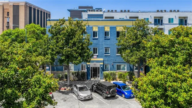 $2,200 | 601 Linden Avenue, Unit 303, Long Beach, CA 90802