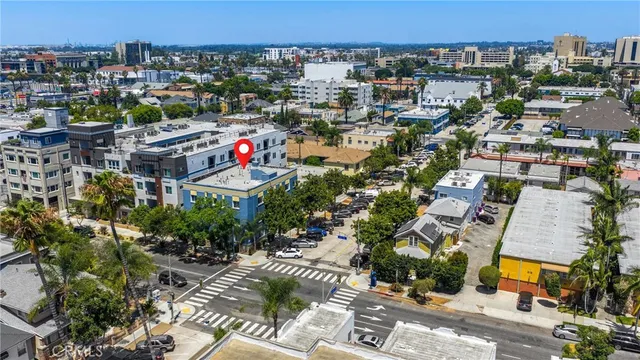 $2,200 | 601 Linden Avenue, Unit 303, Long Beach, CA 90802