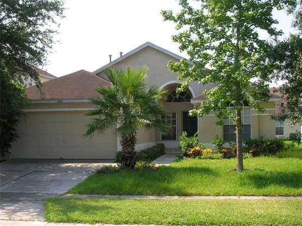 $1,950 | 1061 Ballyshannon Parkway, Orlando, FL 32828