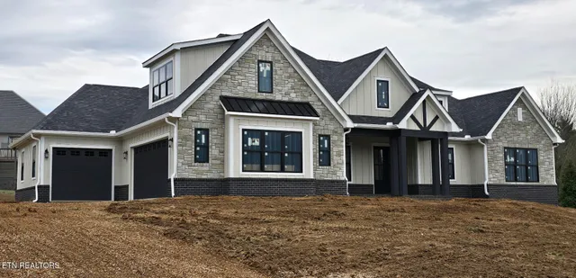 $799,900 | 407 Cummings Court, Morristown, TN 37814