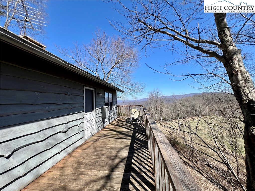 354 Joe Townsend Road Banner Elk, NC 28604 - Photo 4 of 18 Gallery Image 4