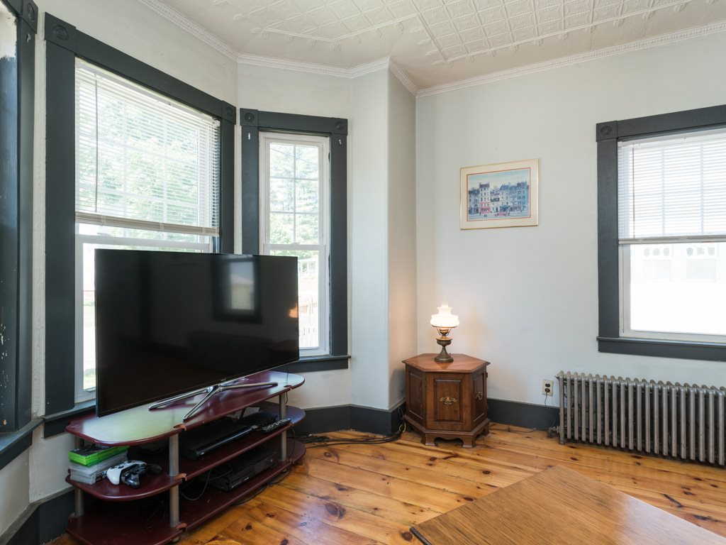32 Magic Avenue Rochester, NH 03868 - Photo 11 of 23