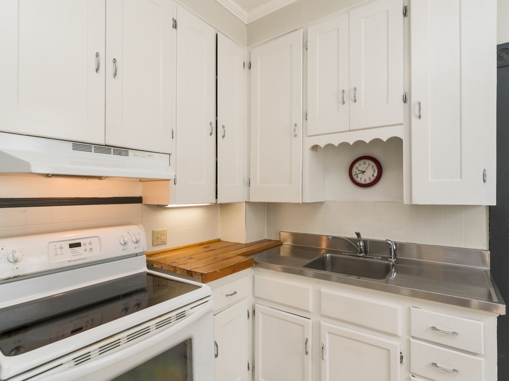 32 Magic Avenue Rochester, NH 03868 - Photo 3 of 23