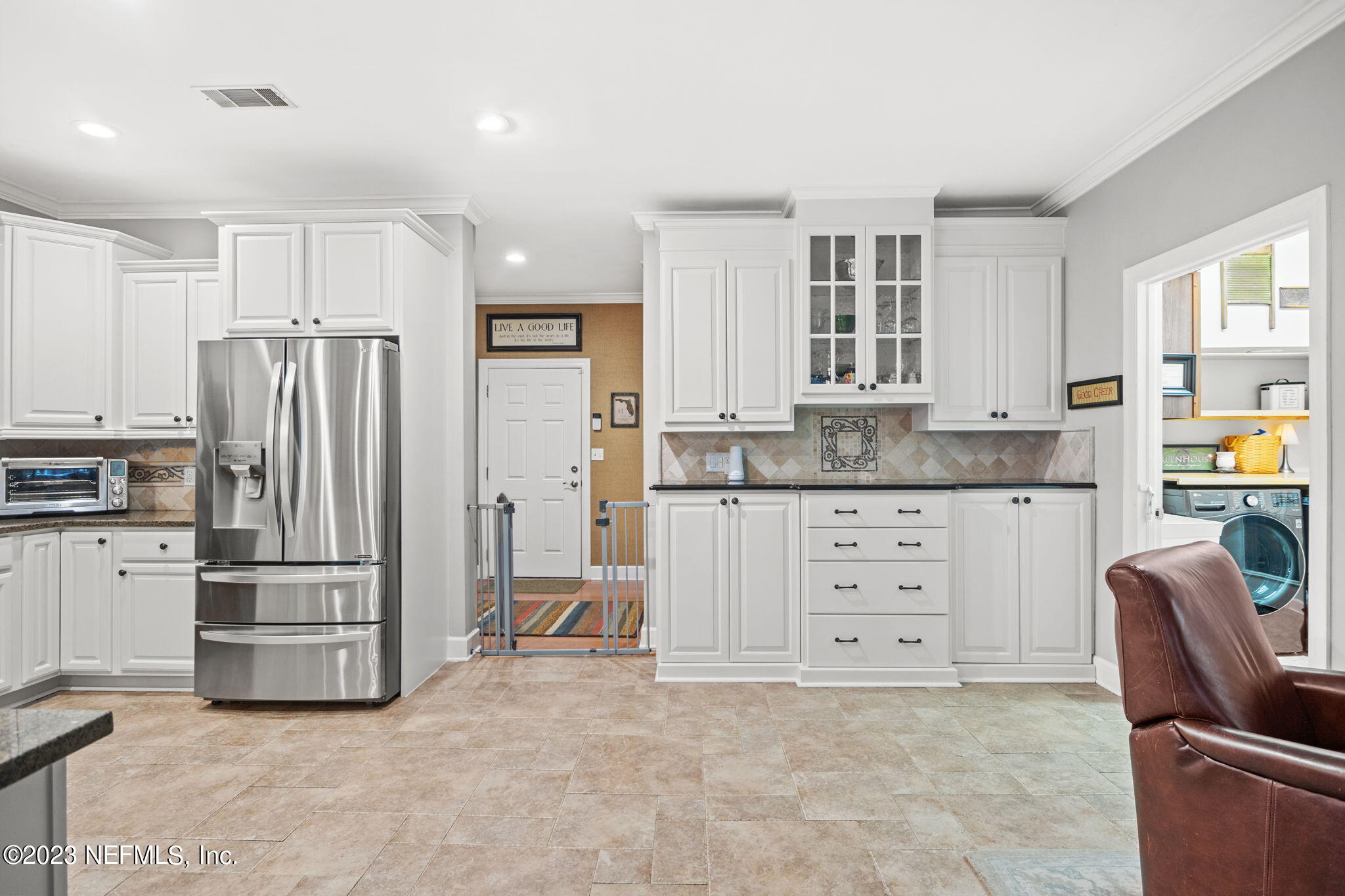 Kitchen/Bar