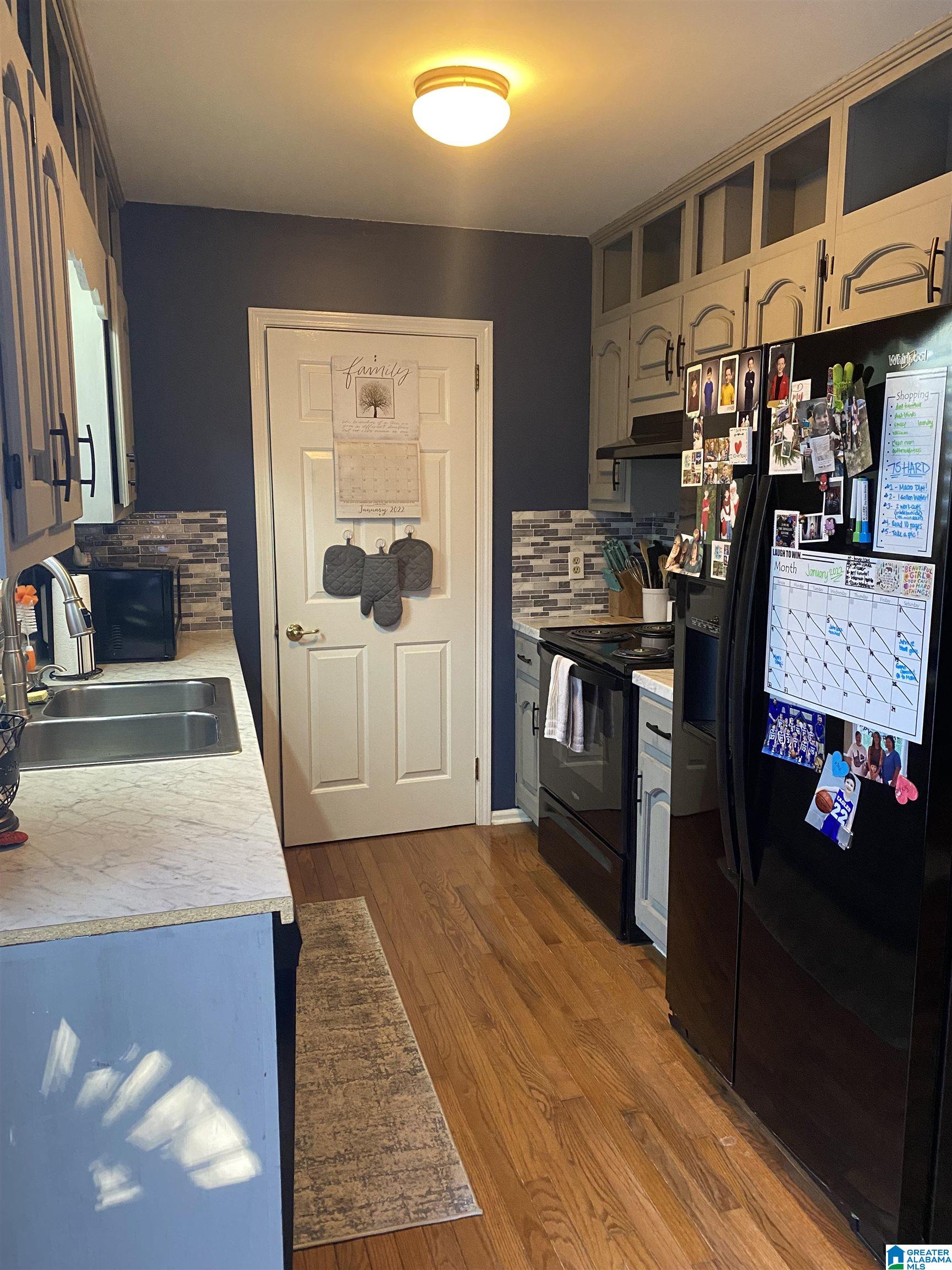 124 Vine Street Oneonta, AL 35121 - Photo 8 of 17
