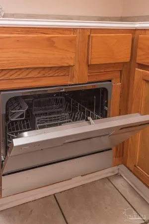 a close view of sink and tap