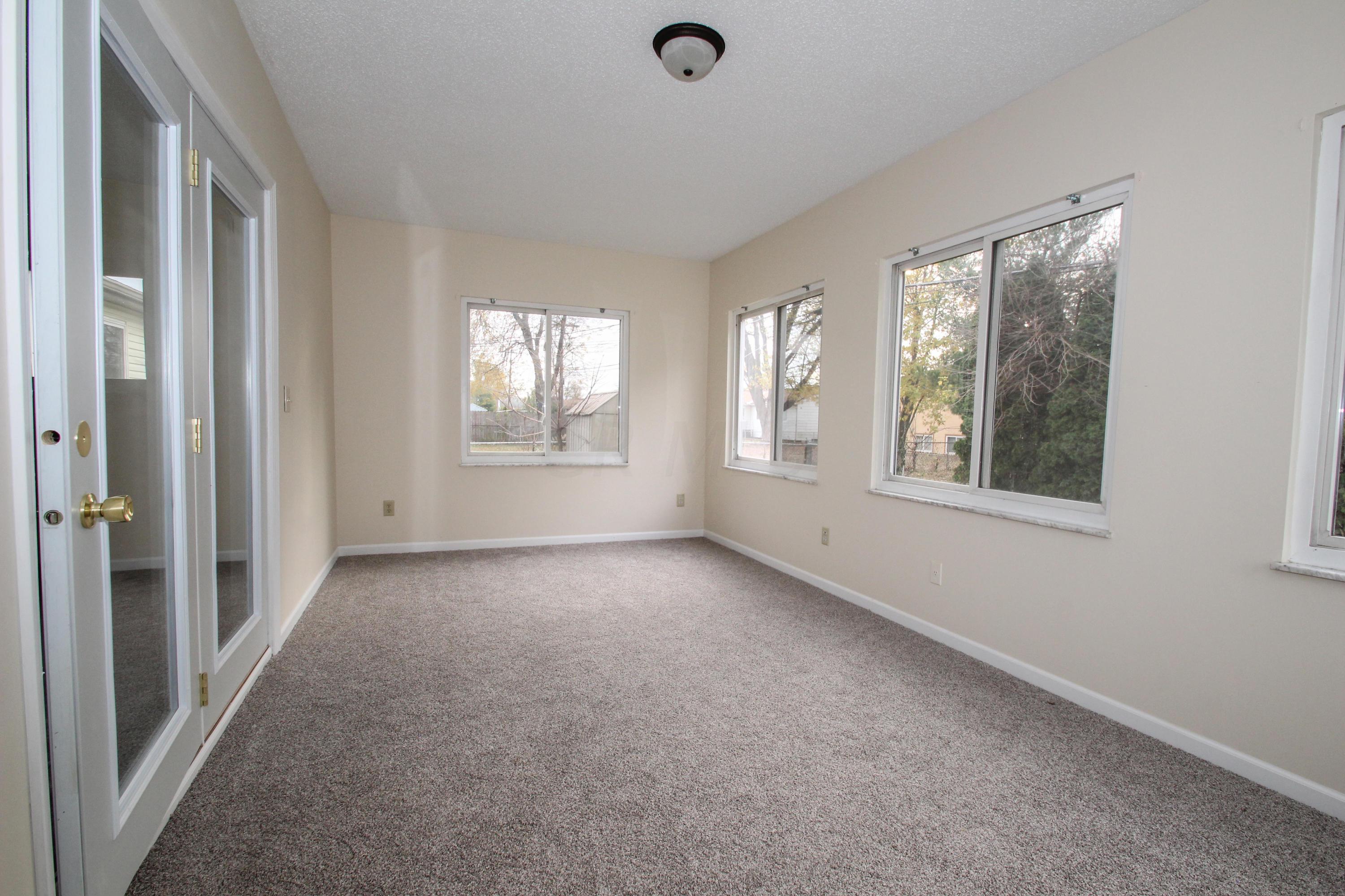 4835 Manitoba Road Columbus, OH 43229 - Photo 23 of 29 Gallery Image 23