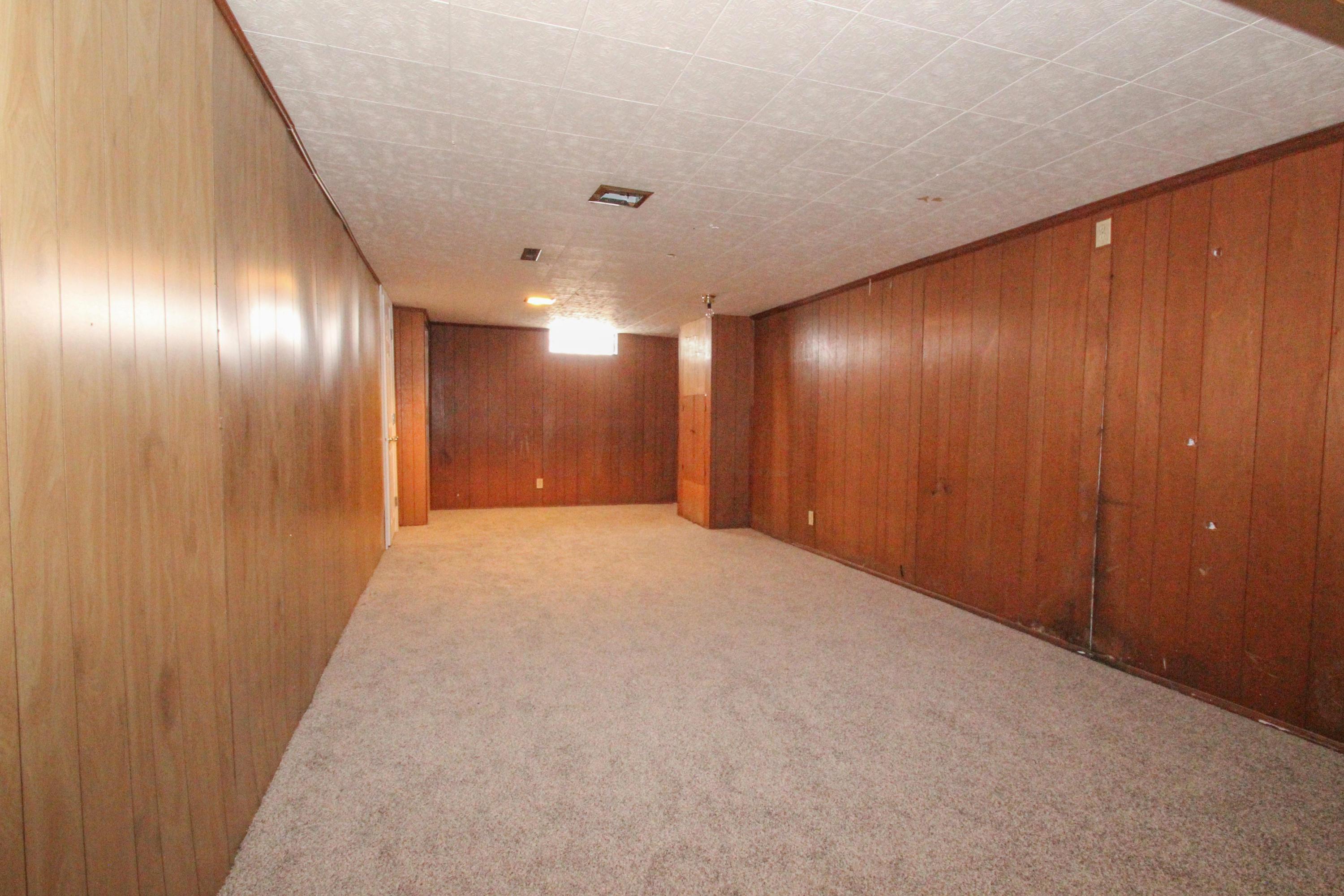 4835 Manitoba Road Columbus, OH 43229 - Photo 25 of 29 Gallery Image 25