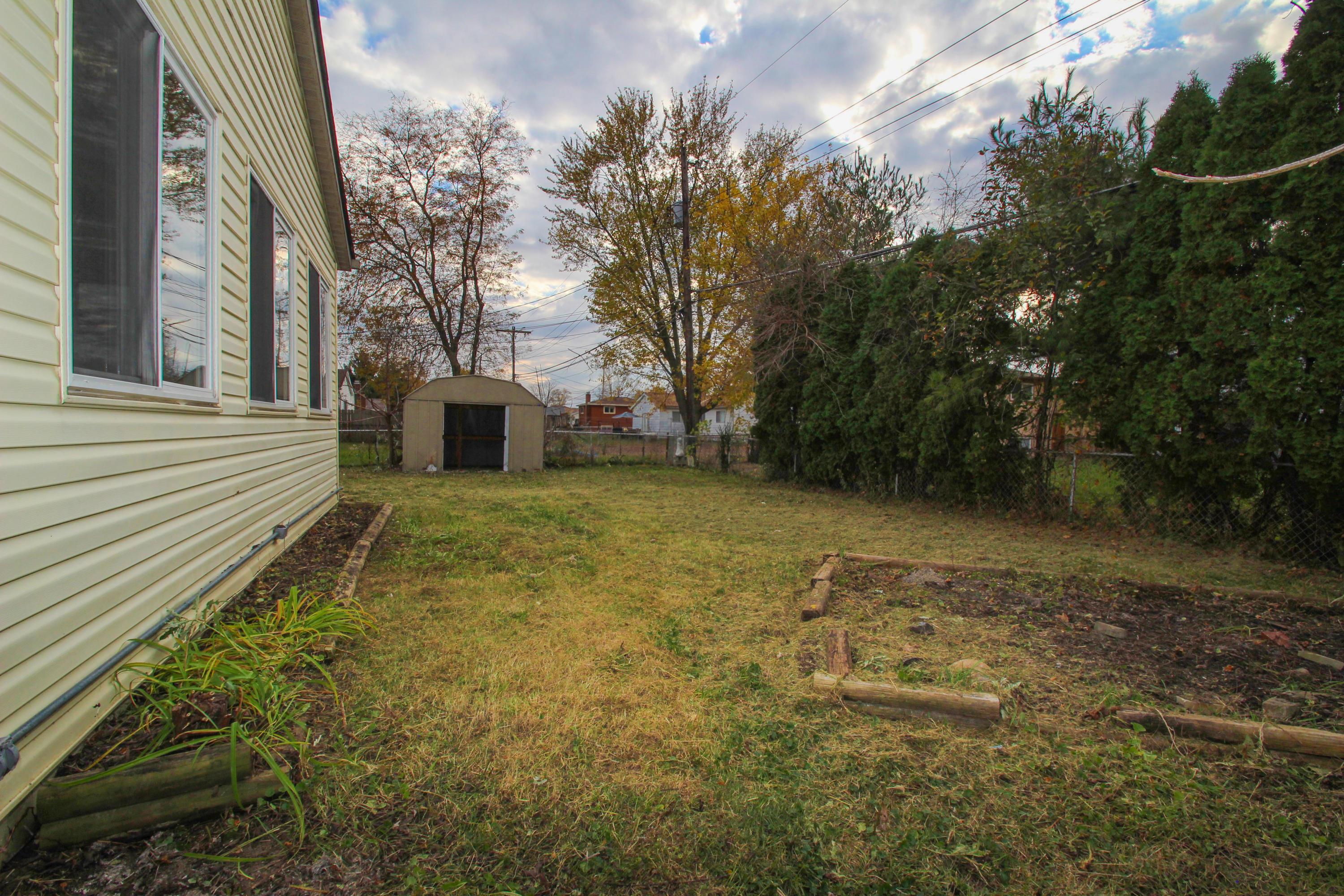 4835 Manitoba Road Columbus, OH 43229 - Photo 27 of 29 Gallery Image 27