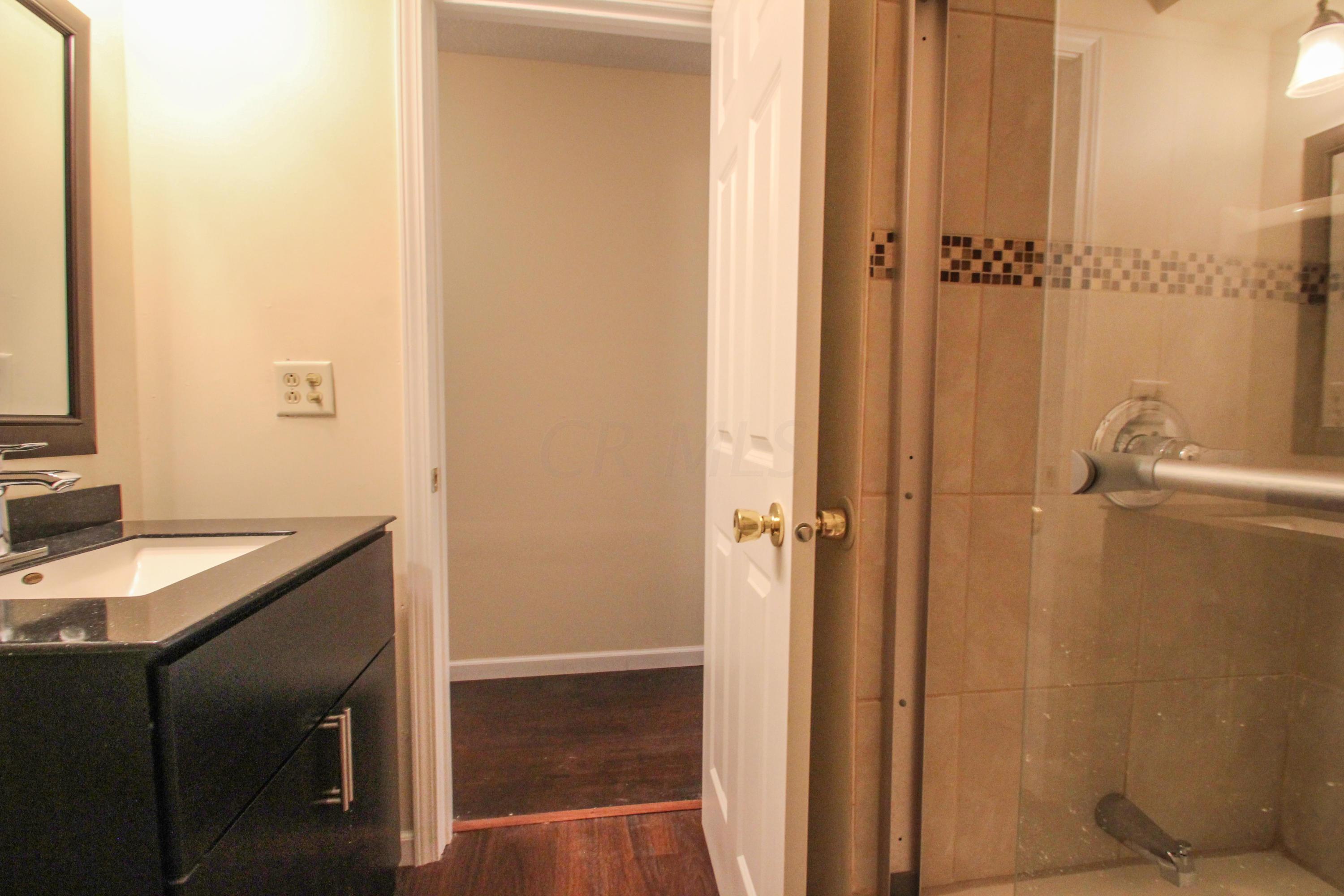 4835 Manitoba Road Columbus, OH 43229 - Photo 9 of 29 Gallery Image 9