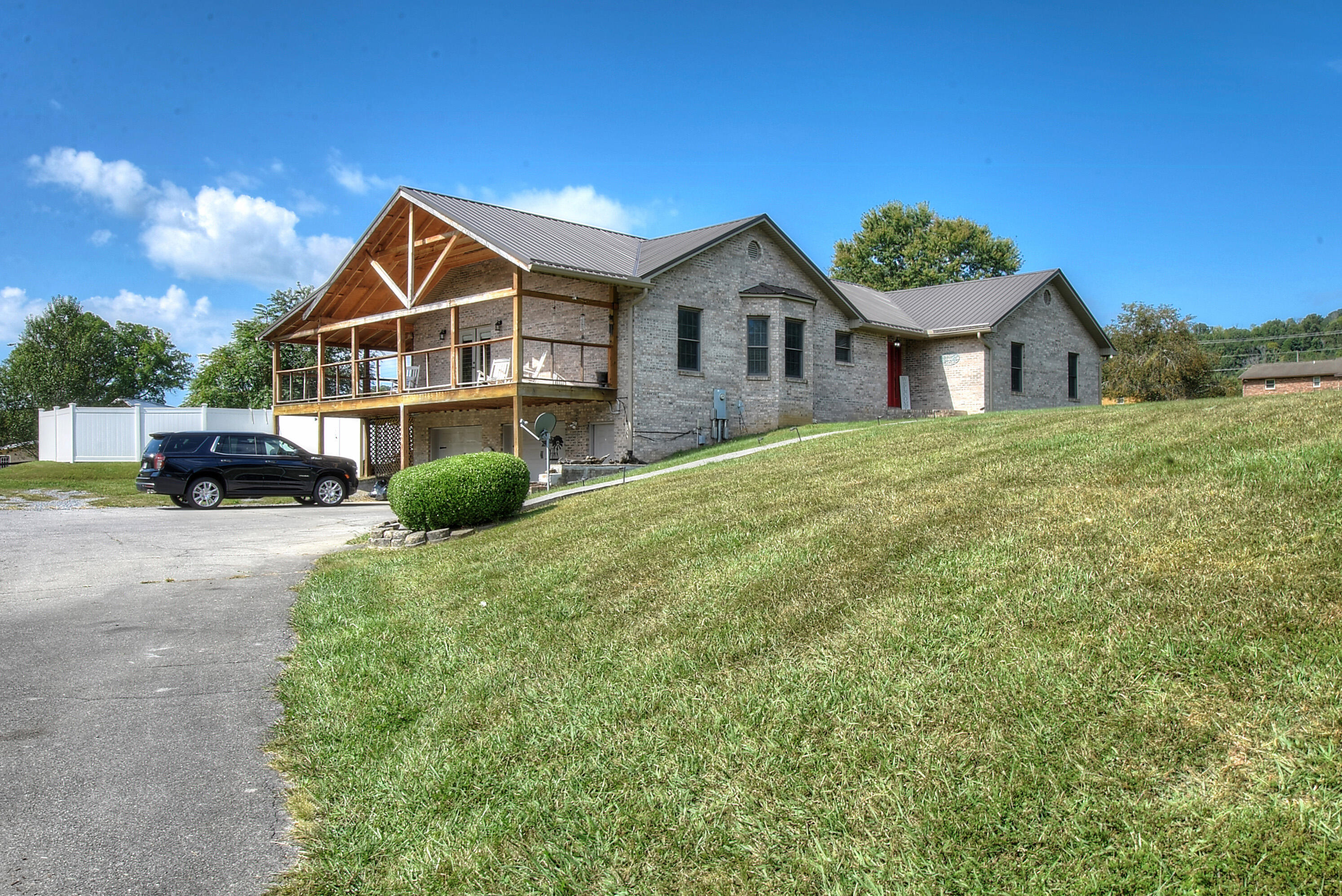 131 Saylor Road Gray, TN 37615 - Photo 1 of 48 1
