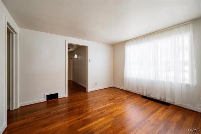 $199,999 | 123 Roosevelt Drive, Utica, NY 13502