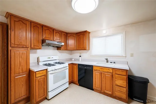 $199,999 | 123 Roosevelt Drive, Utica, NY 13502