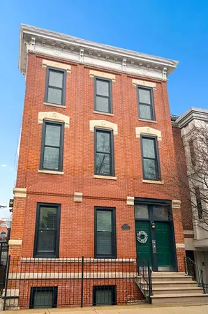 $4,500 | 1667 North Bissell Street, Unit 2, Chicago, IL 60614