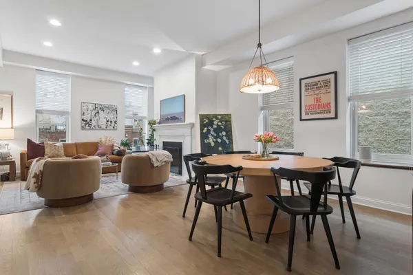 $4,500 | 1667 North Bissell Street, Unit 2, Chicago, IL 60614