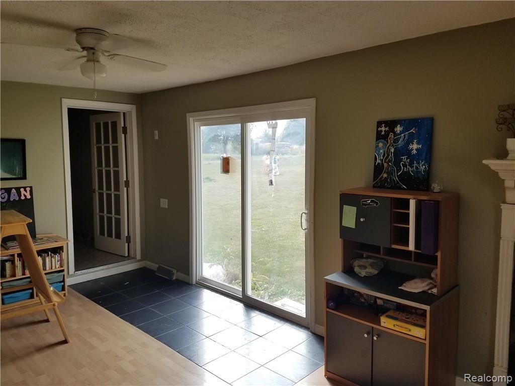 5659 Mason Road Fowlerville, MI 48836 - Photo 13 of 39 5659MasonFR4.jpg
